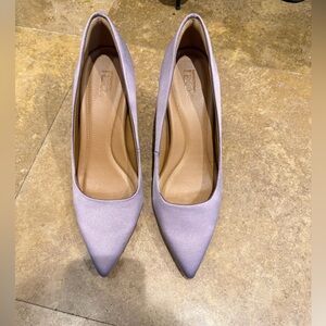 Brand new without tag violet satin silk pumps